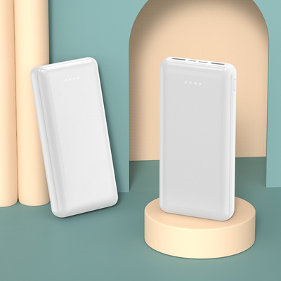 Portable Power Bank mit Micro USB- und Typ-C-Eingabeanschlüssen für Smartphones