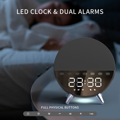 15W schnelles Ladegerät mit Bluetooth-Lautsprecher und Licht 131*75*146MM Körpergröße