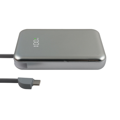 Portable Power Bank mit Li-Polymer-Batterie / 18650 Batterietype und 38,3 bestanden