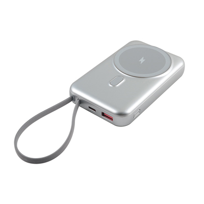 Portable Power Bank mit Li-Polymer-Batterie / 18650 Batterietype und 38,3 bestanden