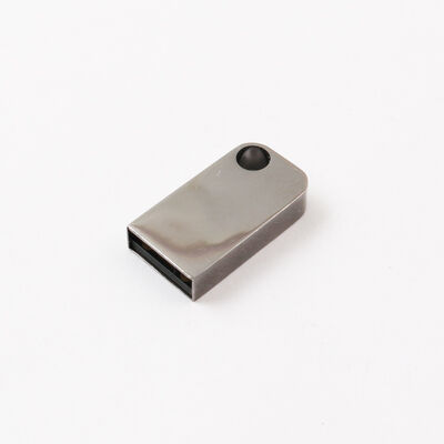 Mini-USB-Flash-Laufwerk mit Loch für Schlüsselanhänger, Metall-USB-Flash-Laufwerk mit individuellem Laser-Logo