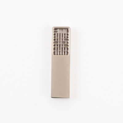 Schreibgeschwindigkeit 2.0 Geschwindigkeit 5-10MB/s Metall USB-Flash-Laufwerk mit individuellem USB-Logo Lesegeschwindigkeit 2.0 Geschwindigkeit 8-15MB/s Langlebiges Speichergerät