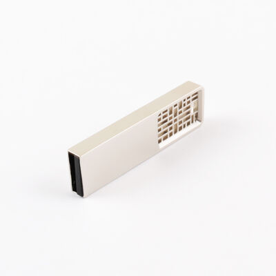Schreibgeschwindigkeit 2.0 Geschwindigkeit 5-10MB/s Metall USB-Flash-Laufwerk mit individuellem USB-Logo Lesegeschwindigkeit 2.0 Geschwindigkeit 8-15MB/s Langlebiges Speichergerät