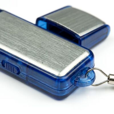 Roter USB-Stick aus ABS-Kunststoff, voller Speicher, Klasse A Flash-Speicher, USB-Flash-Laufwerk mit hoher Kapazität für Datenmanagement