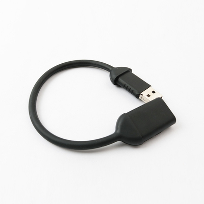 Ein USB-Flashlaufwerk mit 50 MB/s Schreibgeschwindigkeit und 100 MB/s Lesegeschwindigkeit