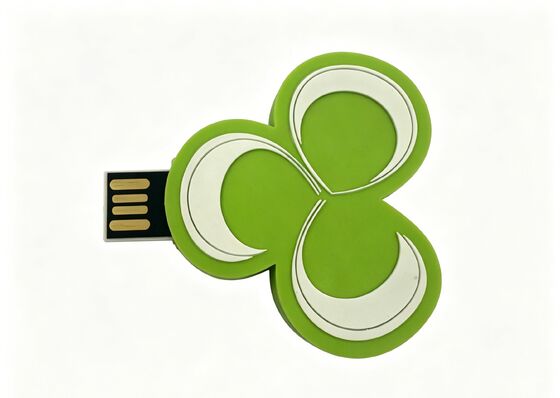 Personalisierter USB-Stick mit All-Pass-H2-Flash-Test für sichere Datenübertragung und Aufklärung