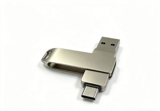 USB A + USB Typ C zwei Ports können von Telefon und Auto und Peaker verwendet werden